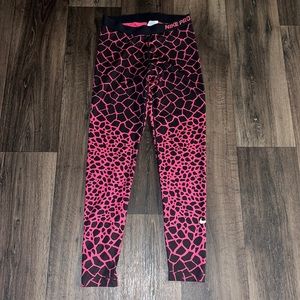 Nike Pro womens leggings